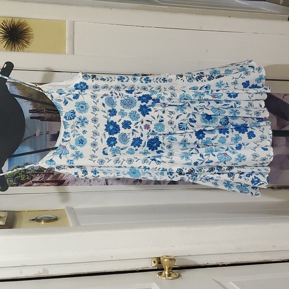 Aqua Women Floral Print Belted Dress - Picture 3 of 5